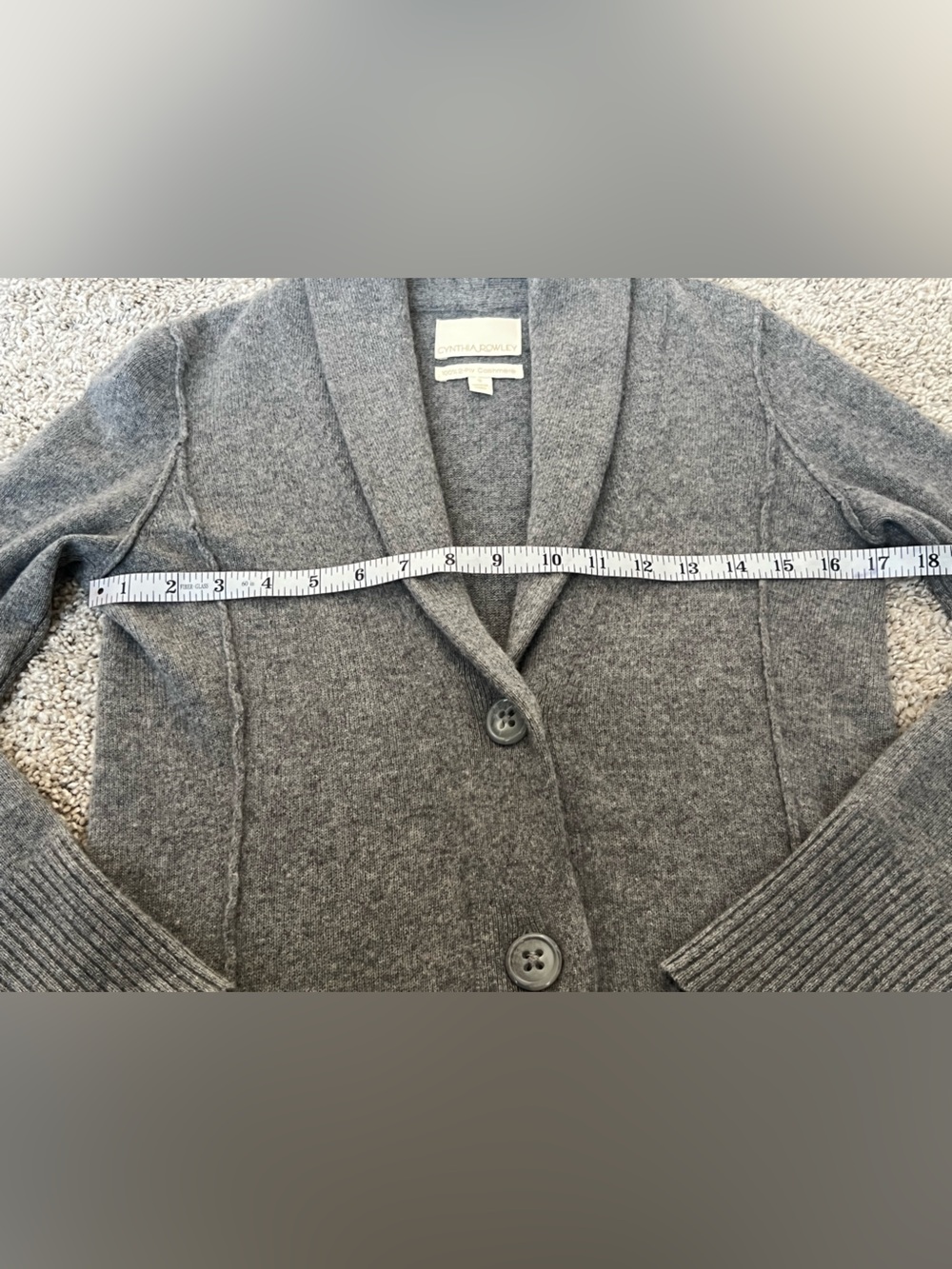 100% cashmere Cynthia Rowley Gray Shawl-Collar Button Front Cardigan - Picture 5 of 7